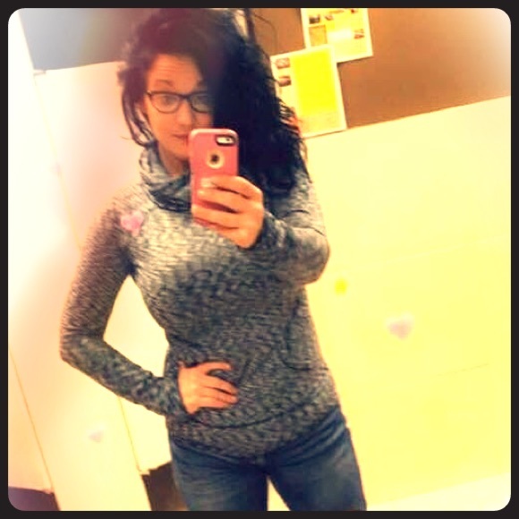 Meet your Posher, Melissa - Picture 1 of 1